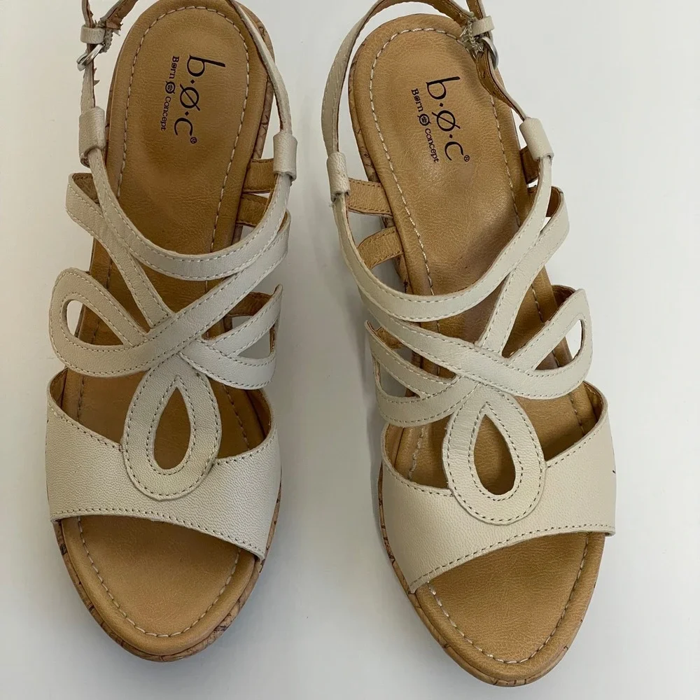 Boc Born Concept Cream Leather Cork Wedge Sandals‎ Women's Size 9